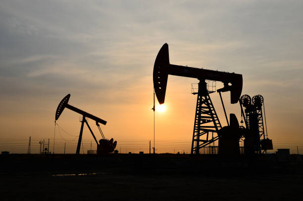 istock The oil pump 1088566838