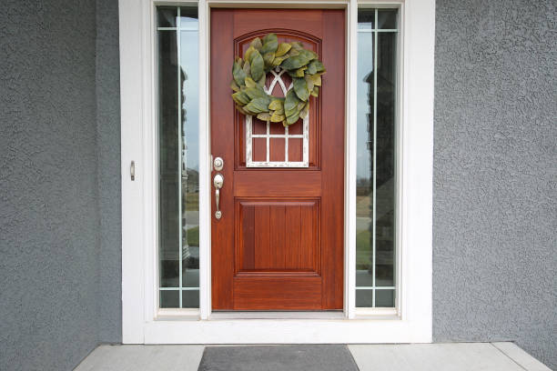 istock Wood Front Door Wreath 1088609516