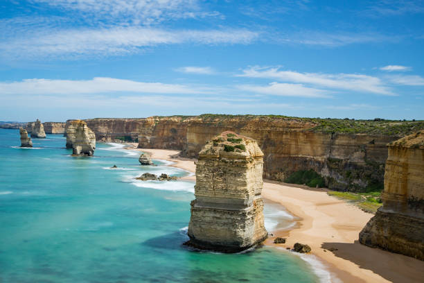 使徒ビーチ - australia melbourne landscape twelve apostles ストックフォトと画像