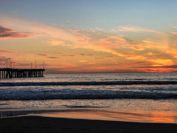 istock Venice Sunset over the Pacific Ocean 1088788526