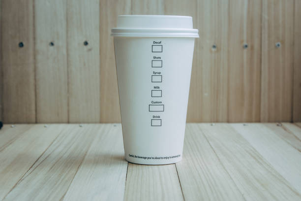 Big size of Plastic and Paper coffee cup on wooden Table Big size of Plastic and Paper coffee cup on wooden Table cup disposable cup paper insulation stock pictures, royalty-free photos & images