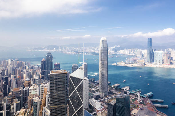 vista aérea del distrito financiero de hong kong - hong kong fotografías e imágenes de stock