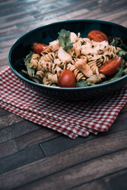istock Fresh chicken salad with tomatoes 1089004770