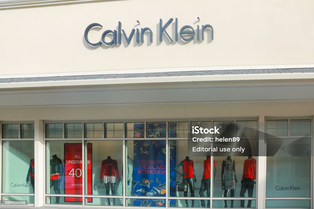 Calvin Klein Store Front Stock Photo - Download Image Now - Architecture,  Boutique, Building Entrance - iStock