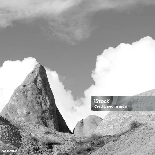 Fon Beyaz Kapadokya Stock Photo - Download Image Now - Asia, Black And White, Cappadocia