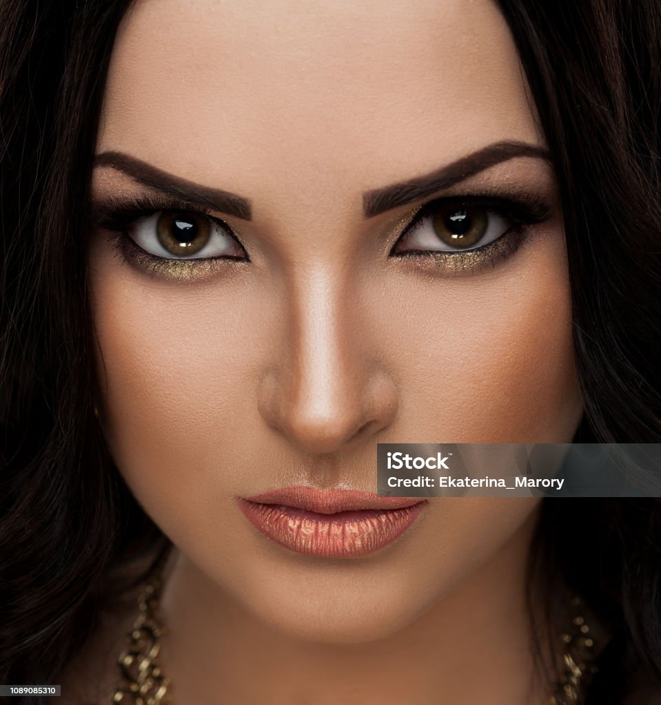 Studio Khuôn Mặt Đôi Mắt Nâu Cận Cảnh Hình ảnh Sẵn có - Tải xuống ...