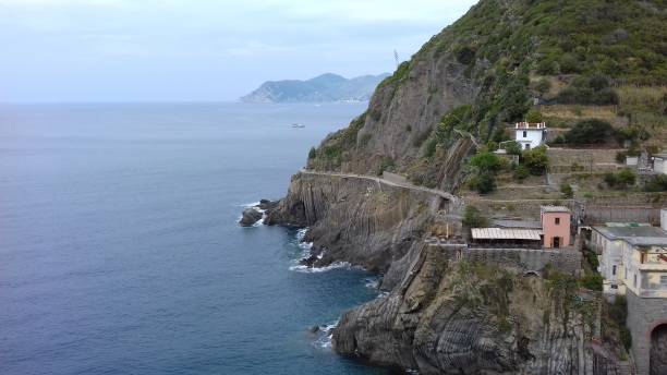 istock Riomaggiore Cinque Terre Italien 1089099764