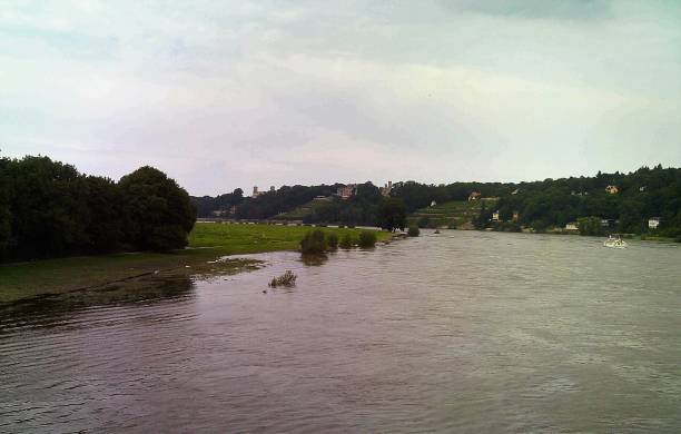 istock Elbe near Dresden Saxony 1089106514