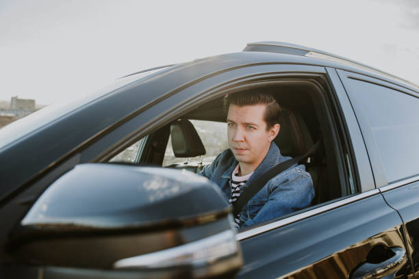 istock Young adults driving in the city 1089141432