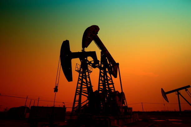 istock The oil pump, industrial equipment 1089184586