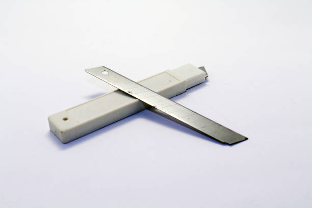 The consumables of snap off paper cutter and its packaging box. Trivial but essential.