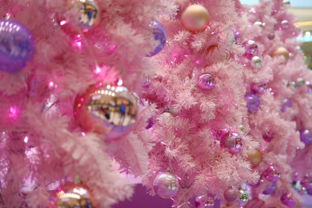 istock Pink Christmas tree decoration close up 1089276598