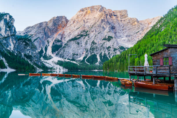 istock Sunrise on The Pragser Wildsee (Lake Prags, Lake Braies, Lago di Braies) 1089315004