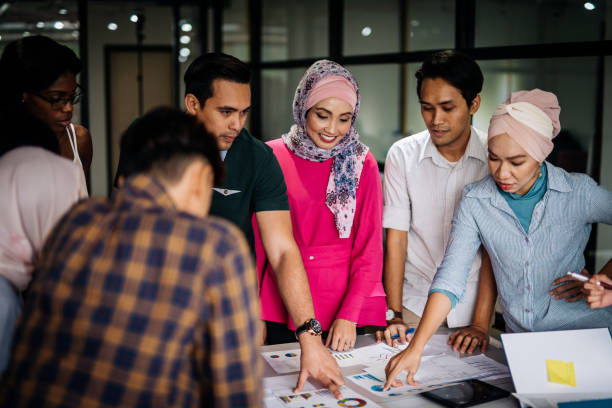 istock Solving market challenges for successful start up business in Asia 1089318504