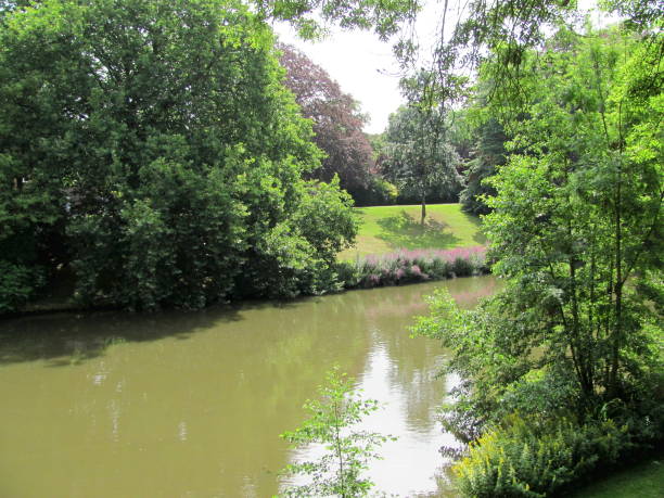 istock Scenery with water canal in Bruges 1089332652