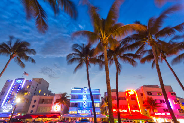 istock Art Deco Hotels, Miami. 1089355558