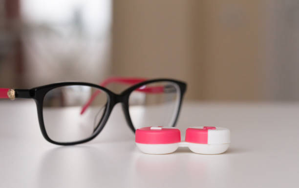 istock Glasses and contact lenses 1089378948