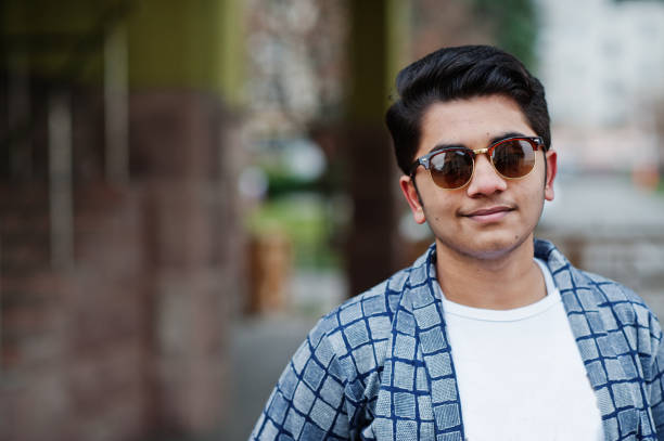 istock Stylish indian young man 1089402312