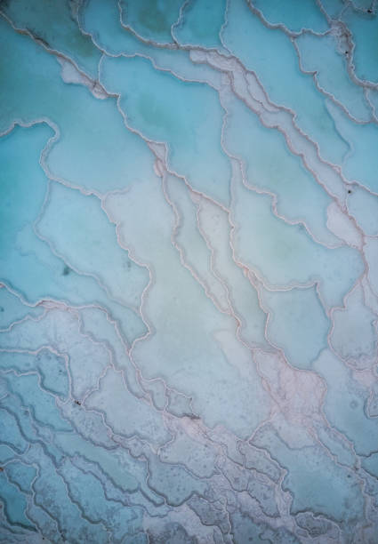 パムッカレのトラバーチンを上から表示します。 - pamukkale swimming pool photographing beauty in nature ストックフォトと画像