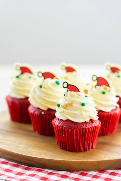istock Sweet dessert with cupcake red velvet 1089565642
