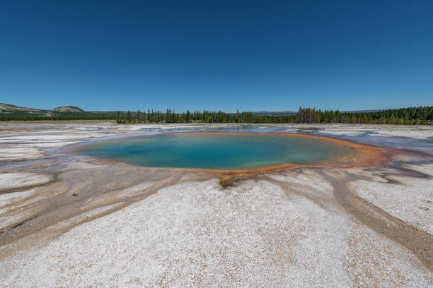 istock Colorful Hot Springs in Grand Prismatic 1089567476