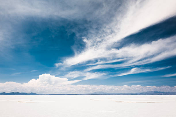istock Salar de Uyuni salt flat, Altiplano, Bolivia 1089613866