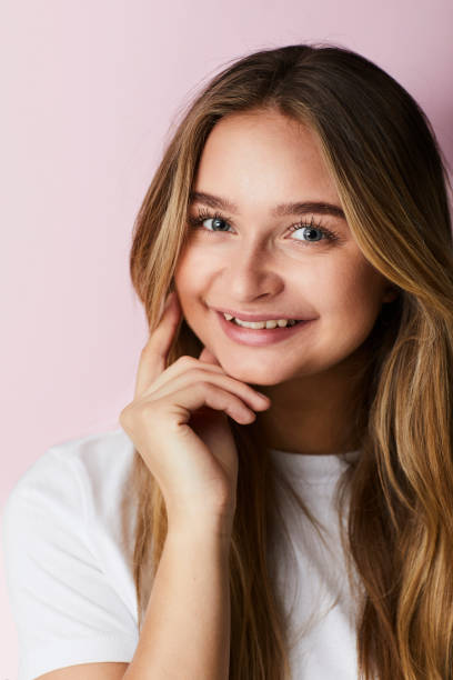istock Young girl smiling 1089643662
