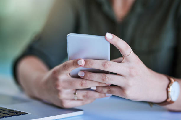 istock Checking in with fellow colleagues via text 1089657394