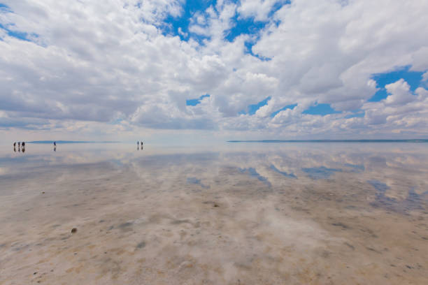 istock Turkey, Salt Lake, Salt, Cloud and Sky 1089717956