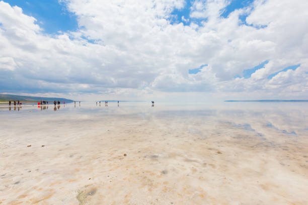 istock Turkey, Salt Lake, Salt, Cloud and Sky 1089717992
