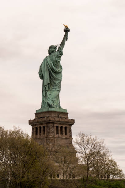 istock Statue of Liberty 1089727912
