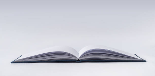 perspektive blau notebook mit geöffneten seite - book open page hardcover book stock-fotos und bilder