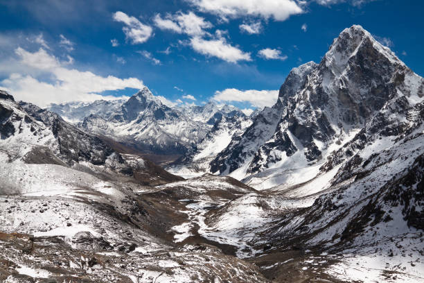 istock Mountains Ama Dablam, Cholatse, Tabuche Peak. Trek to Everest 1089810318