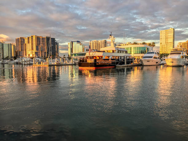 istock Late afternoon at the Sarasota harbor 1089819322