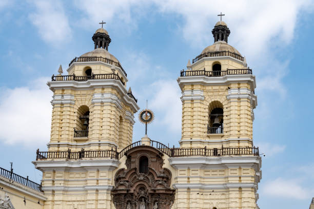 istock Basilica and Convent of San Francisco de Lima 1089844232