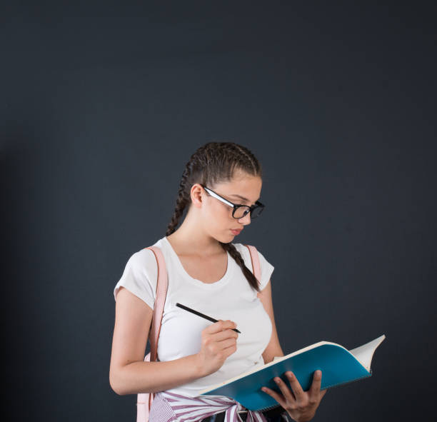 istock shooting of university student who is so beautiful and handworking 1089846786