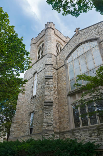 istock Gothic Style Landmark Church in Milwaukee 1089906098