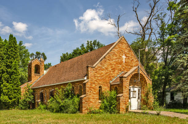 istock Sunlit Orange Brick Church 1089940070