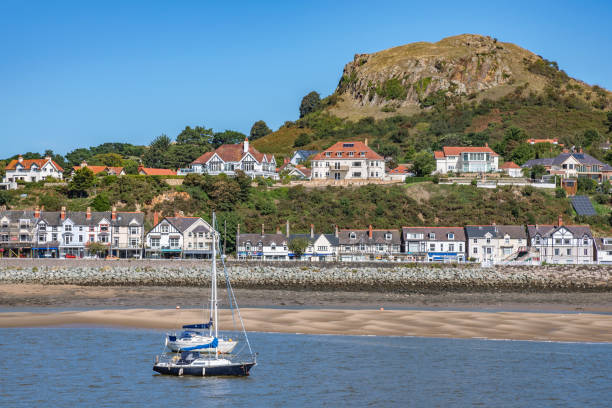 istock Welsh seaside village 1089969640