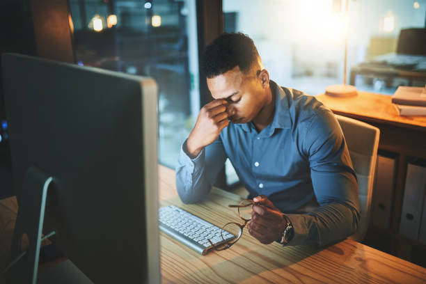 istock That'll put a kink in your productivity 1090140910