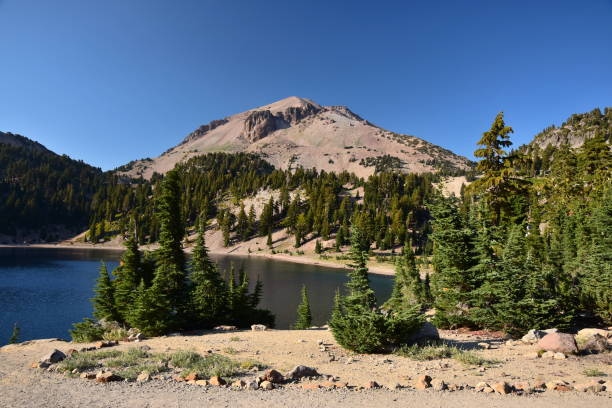 istock Lassen Volcanic National Park 1090211904