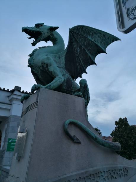 istock The bridge of dragons 1090319418