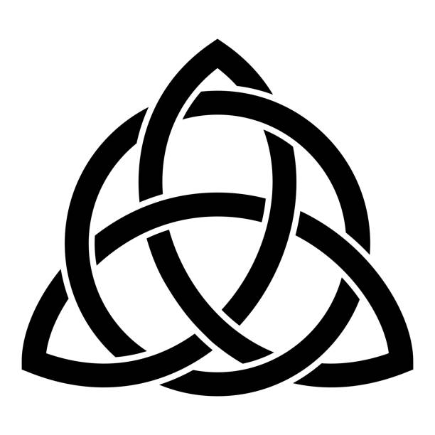 triquetra w kręgu węzeł trikvetr kształt trinity węzeł ikona czarny kolor wektor ilustracja płaski styl obrazu - celtic style celtic culture circle irish culture stock illustrations