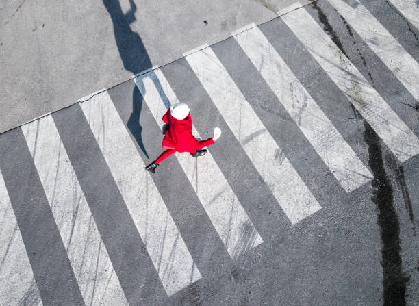 Top view of a pedestrian crosswalk Top view of a pedestrian crosswalk crossing sign stock pictures, royalty-free photos & images