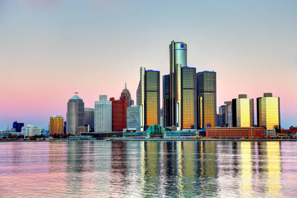istock Downtown Detroit, Michigan Skyline 1090491086