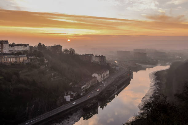 istock Sunrise over Bristol on a winter morning 1090529064