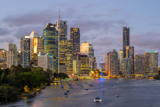 istock skyline of brisbane by the river 1090683616