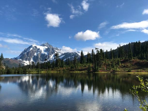 istock Mirror Lake at Mount Baker WA 1090709246
