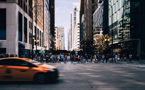 istock Downtown Chicago traffic, Illinois 1090807912