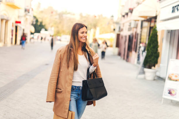 istock Girl at shopping 1090807968